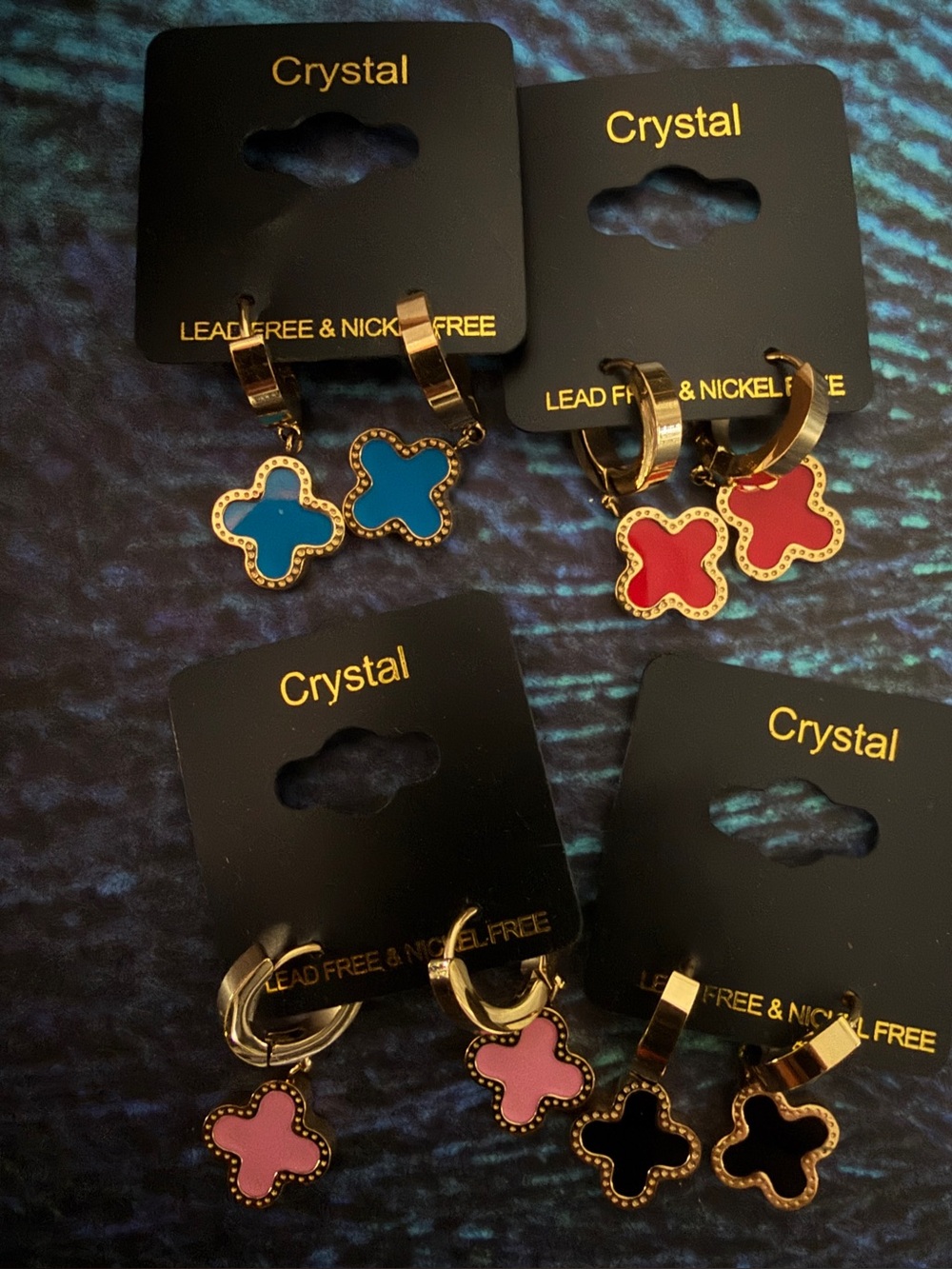 Four leaf clover Motif earrings